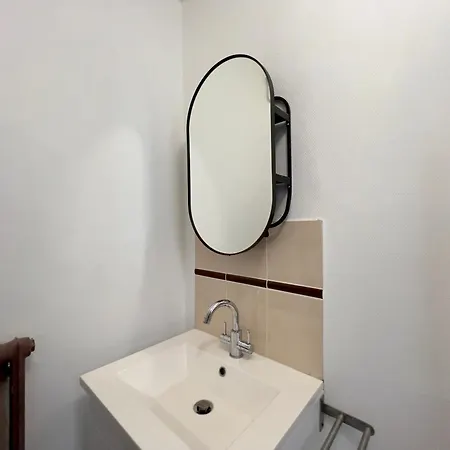 דירה De Standing Dans Coliving ברסט