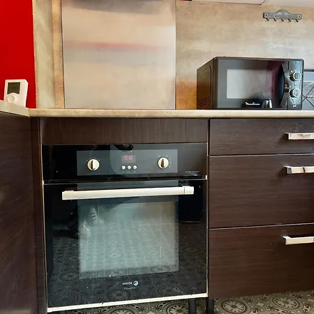 De Standing Dans Coliving * ברסט