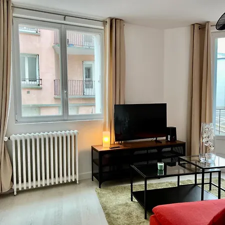 De Standing Dans Coliving ברסט